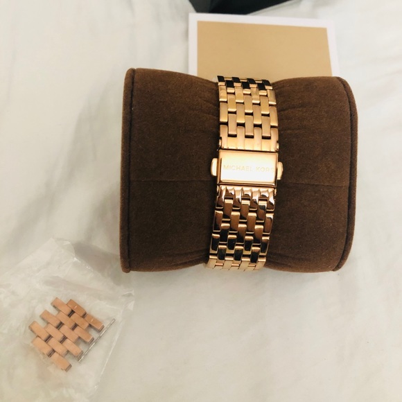 Michael Kors Rise Gold watch MK3192 - Picture 3 of 3